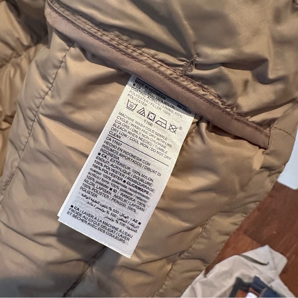 NWT Old Navy Puffer Jacket - Picture 3 of 4